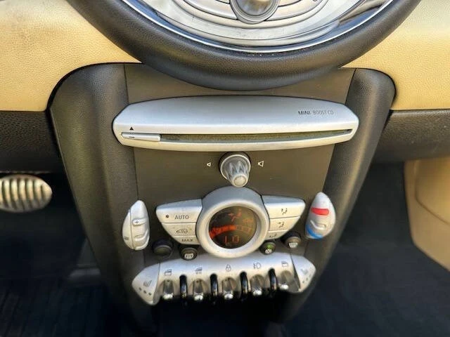 2010 Mini Mini Cooper S 1st Gen - Image 18 of 21