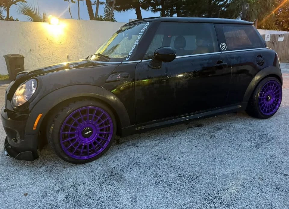 2010 Mini Mini 2nd Gen - Image 2 of 9