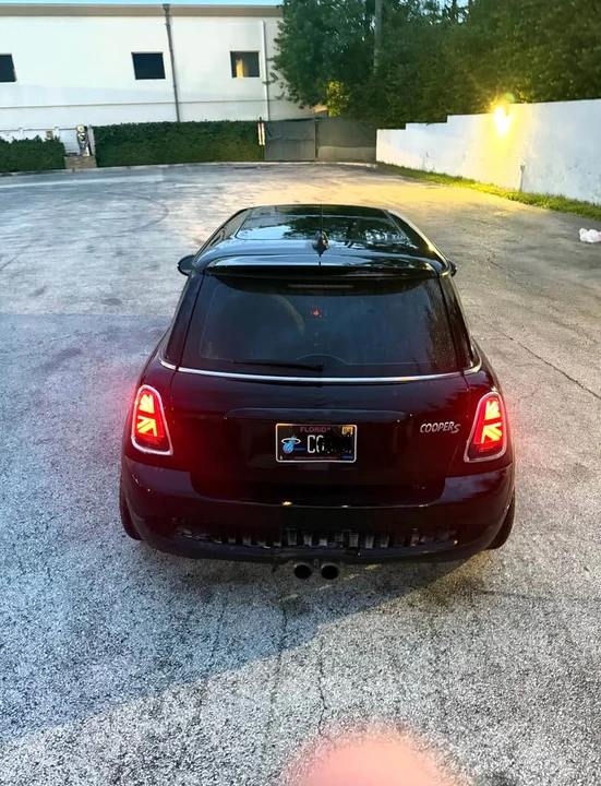 2010 Mini Mini 2nd Gen - Image 3 of 9