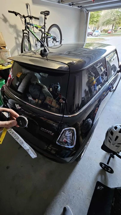 2010 Mini Mini 2nd Gen - Image 2 of 12