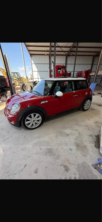 2010 Mini Mini 2nd Gen - Image 4 of 5