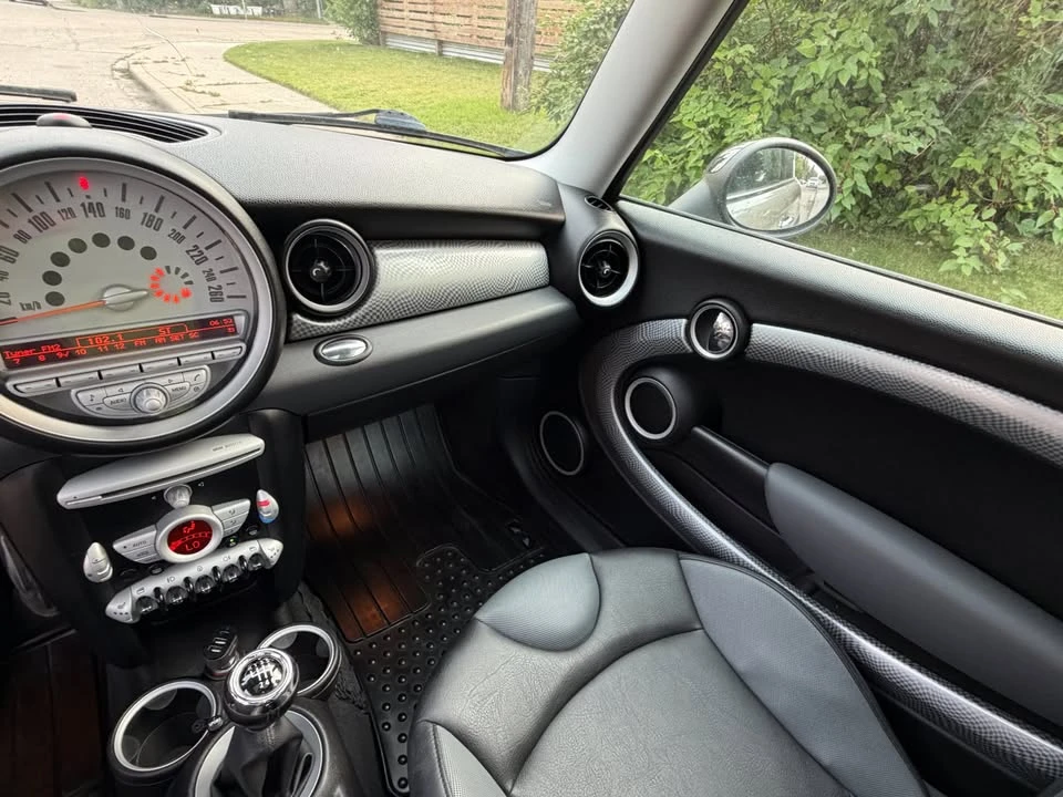 2010 Mini Mini 2nd Gen - Image 5 of 8