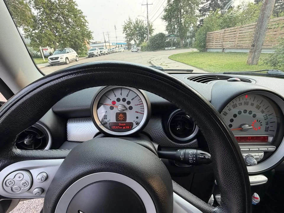 2010 Mini Mini 2nd Gen - Image 3 of 8