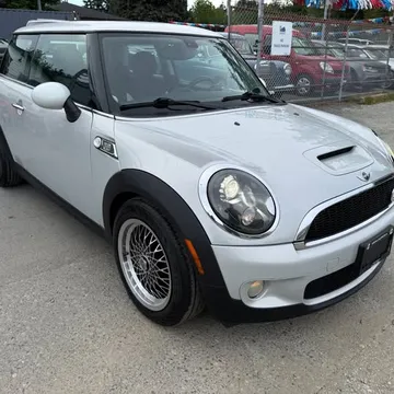 2010 MINI Cooper S Camden Edition
