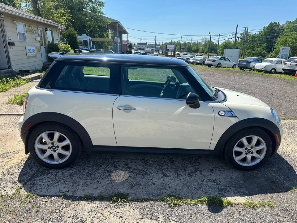 2010 Mini Mini 2nd Gen - Image 4 of 20