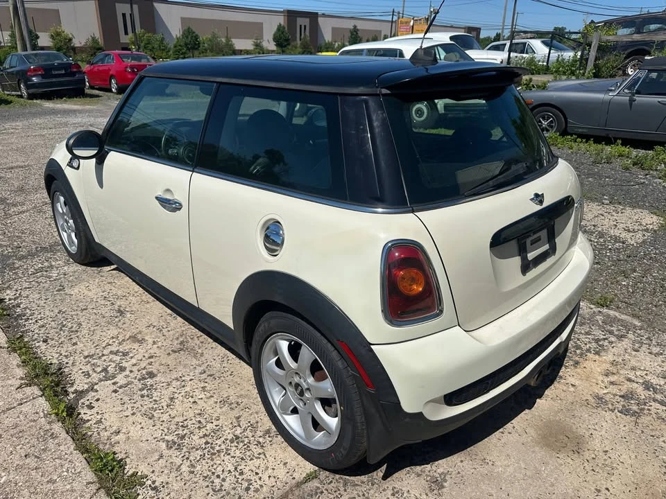 2010 Mini Mini 2nd Gen - Image 7 of 20