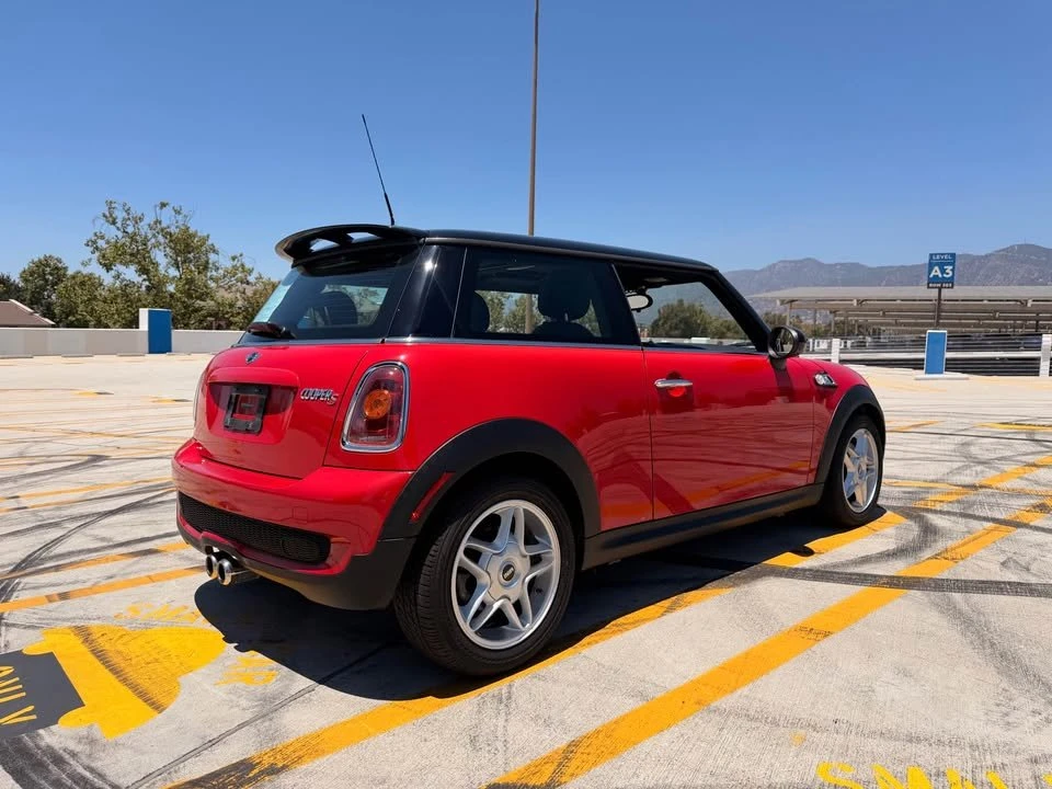 2010 Mini Mini 2nd Gen - Image 5 of 5