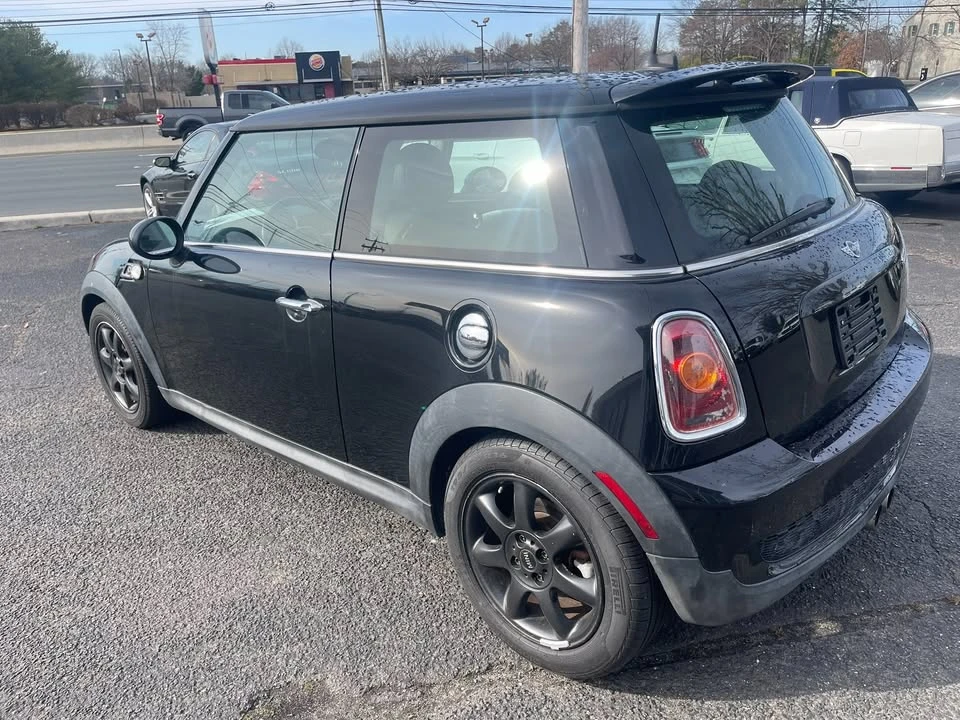 2010 Mini Mini 2nd Gen - Image 5 of 12