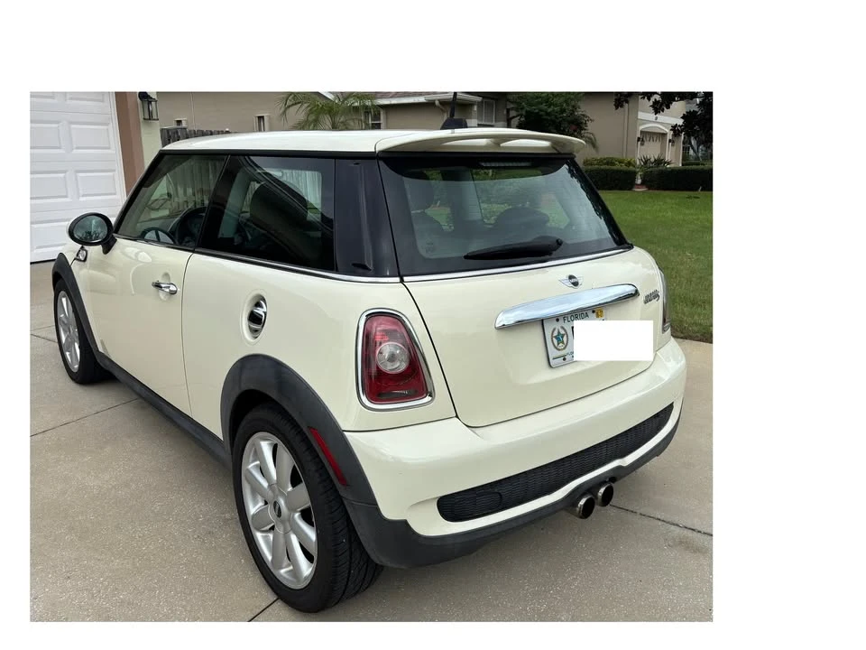 2010 Mini Mini 2nd Gen - Image 2 of 8