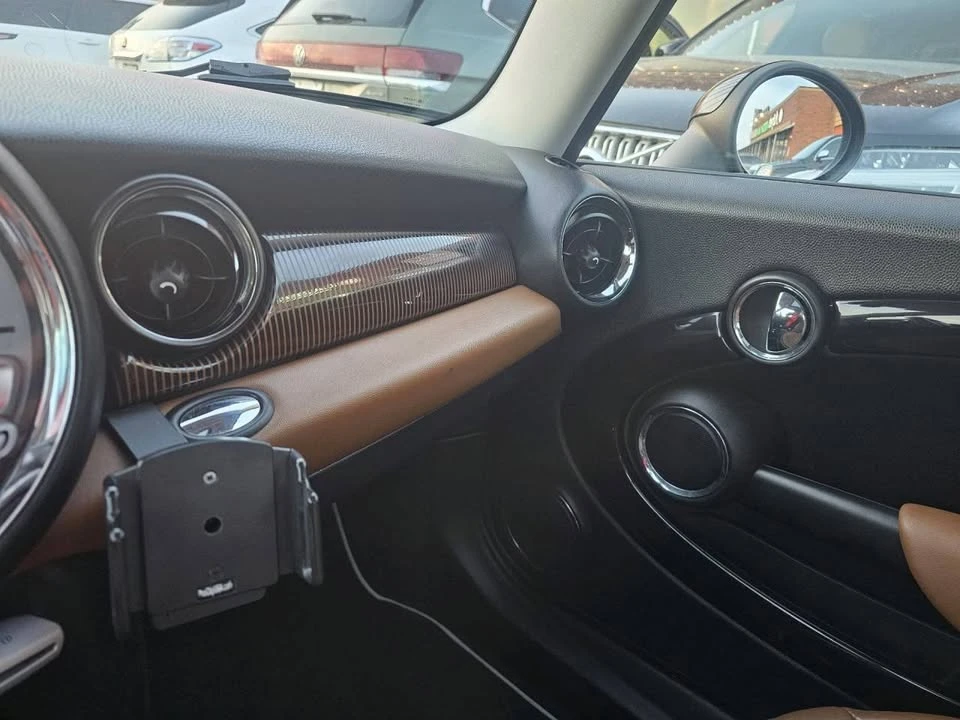 2010 Mini Mini 2nd Gen - Image 11 of 20