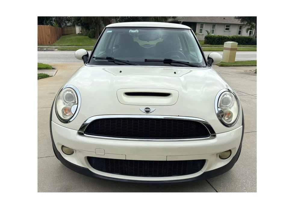 2010 Mini Mini 2nd Gen - Image 4 of 8