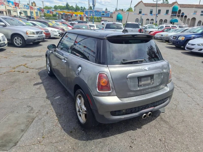 2010 Mini Mini 2nd Gen - Image 2 of 8