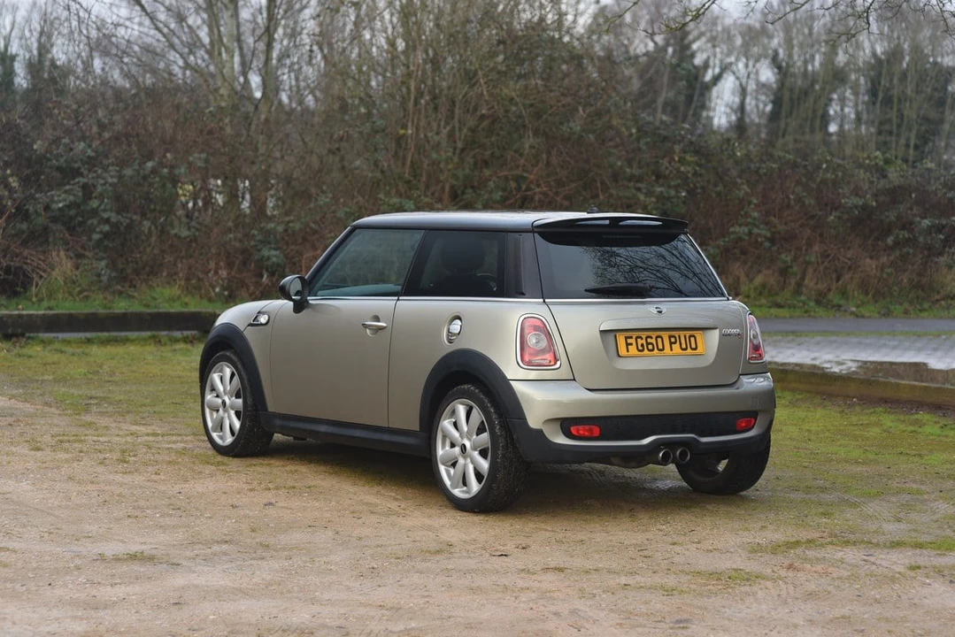 2010 Mini Mini 2nd Gen - Image 16 of 30