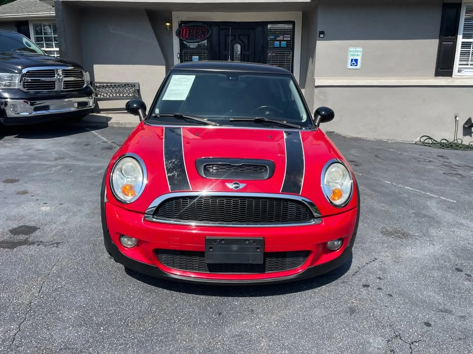2010 Mini Mini 2nd Gen - Image 2 of 20