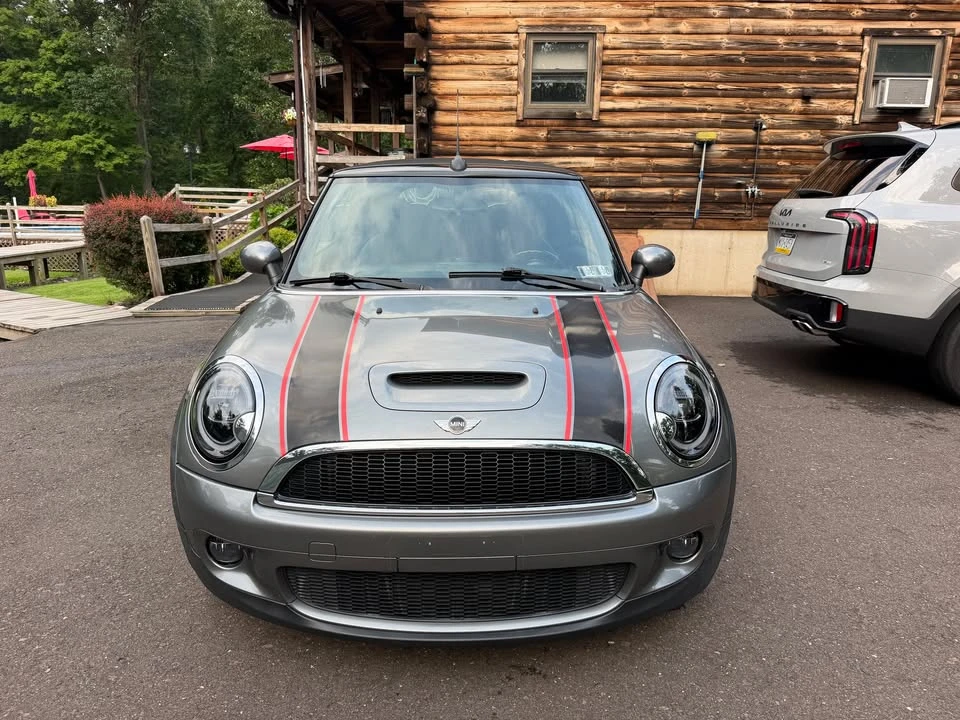 2010 Mini Mini 2nd Gen - Image 2 of 20