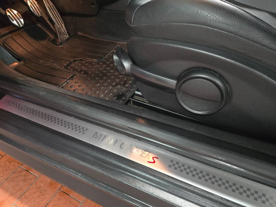 2010 Mini Mini 2nd Gen - Image 7 of 7
