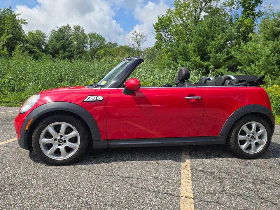 2010 Mini Mini 2nd Gen - Image 2 of 7