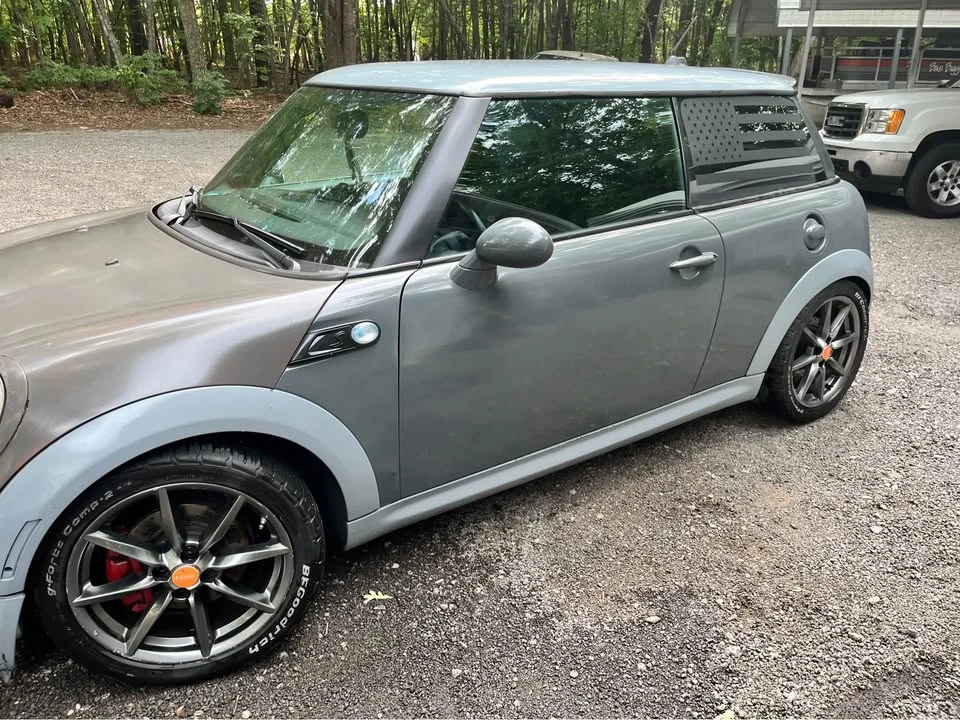 2010 Mini Coupe & Roadster - Image 2 of 4