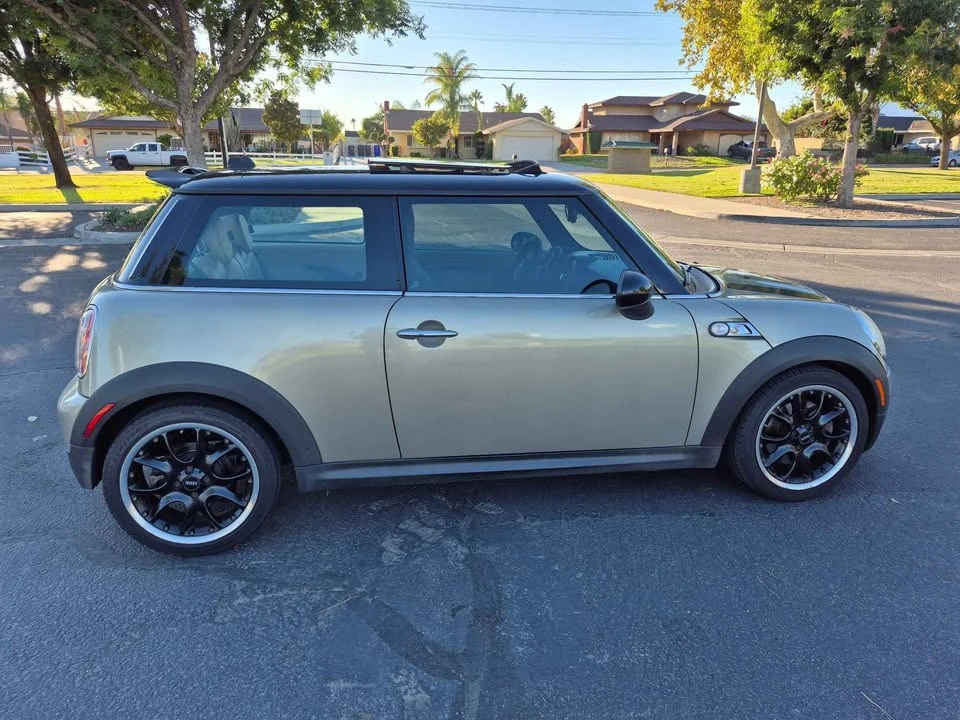 2010 Mini Mini 2nd Gen - Image 8 of 12