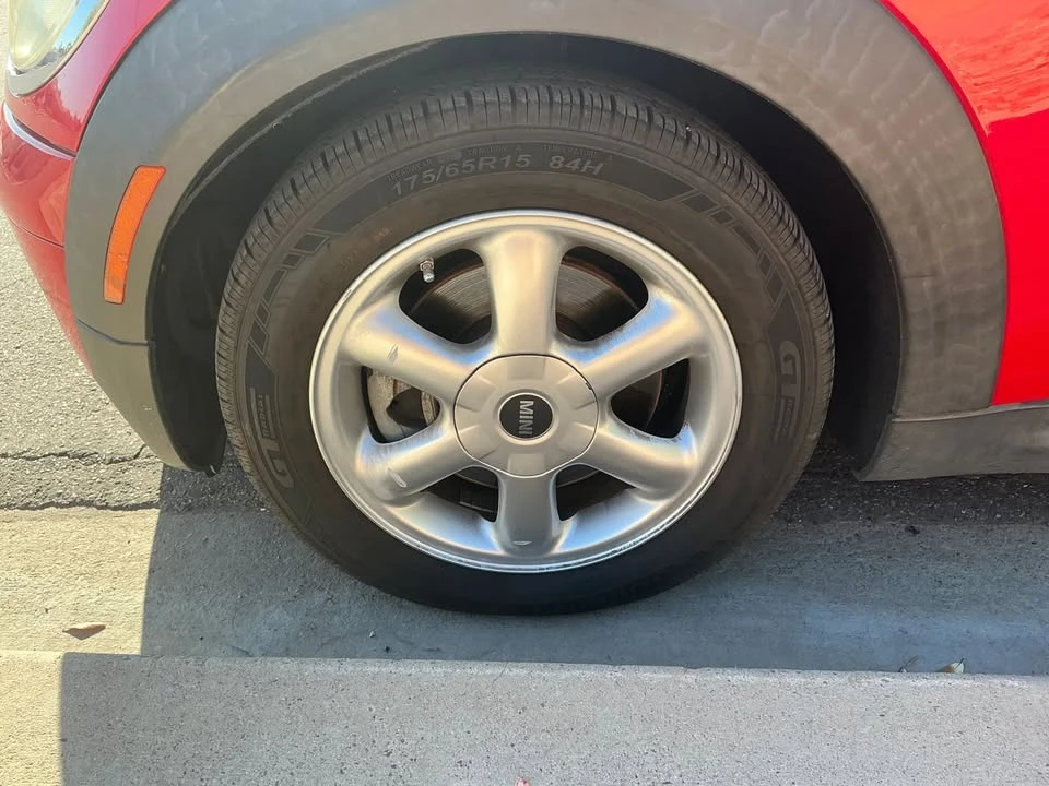 2010 Mini Mini 2nd Gen - Image 7 of 15