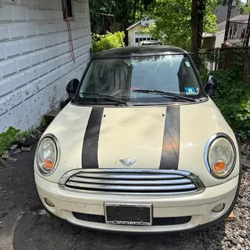 2010 MINI Cooper Classic Hatchback