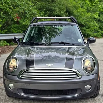2010 MINI Hardtop 2 Door Cooper Classic Hatchback 2D