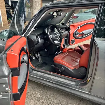 2010 MINI Hardtop 2 Door Cooper S Classic Hatchback 2D