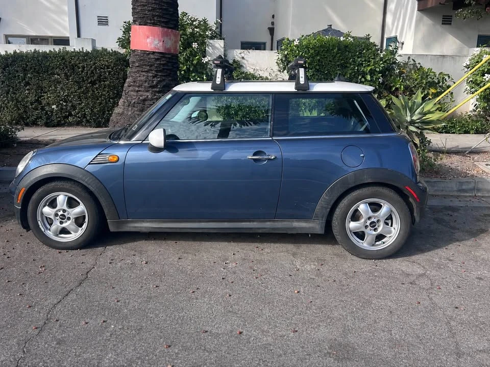 2010 Mini Mini 2nd Gen - Image 4 of 4