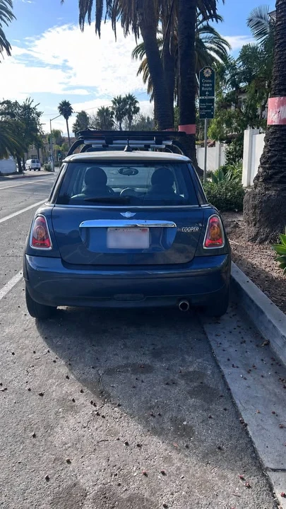 2010 Mini Mini 2nd Gen - Image 3 of 4
