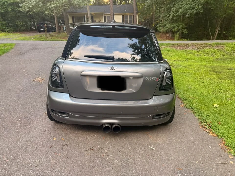 2010 Mini Mini 2nd Gen - Image 2 of 14