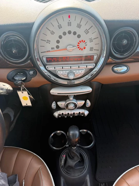 2010 Mini Mini 2nd Gen - Image 10 of 11