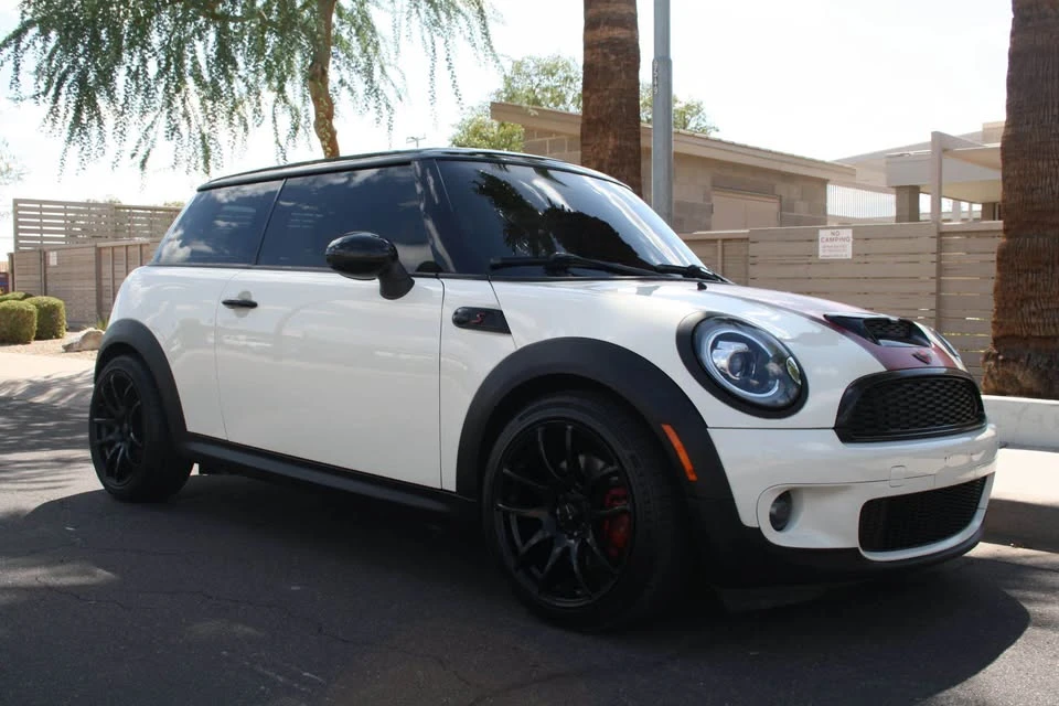 2010 Mini Mini 2nd Gen - Image 2 of 20
