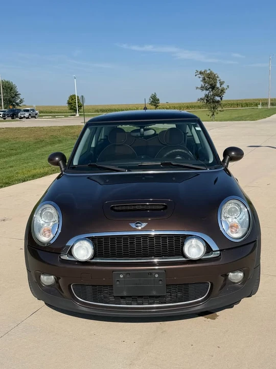 2010 Mini Mini 2nd Gen - Image 3 of 11
