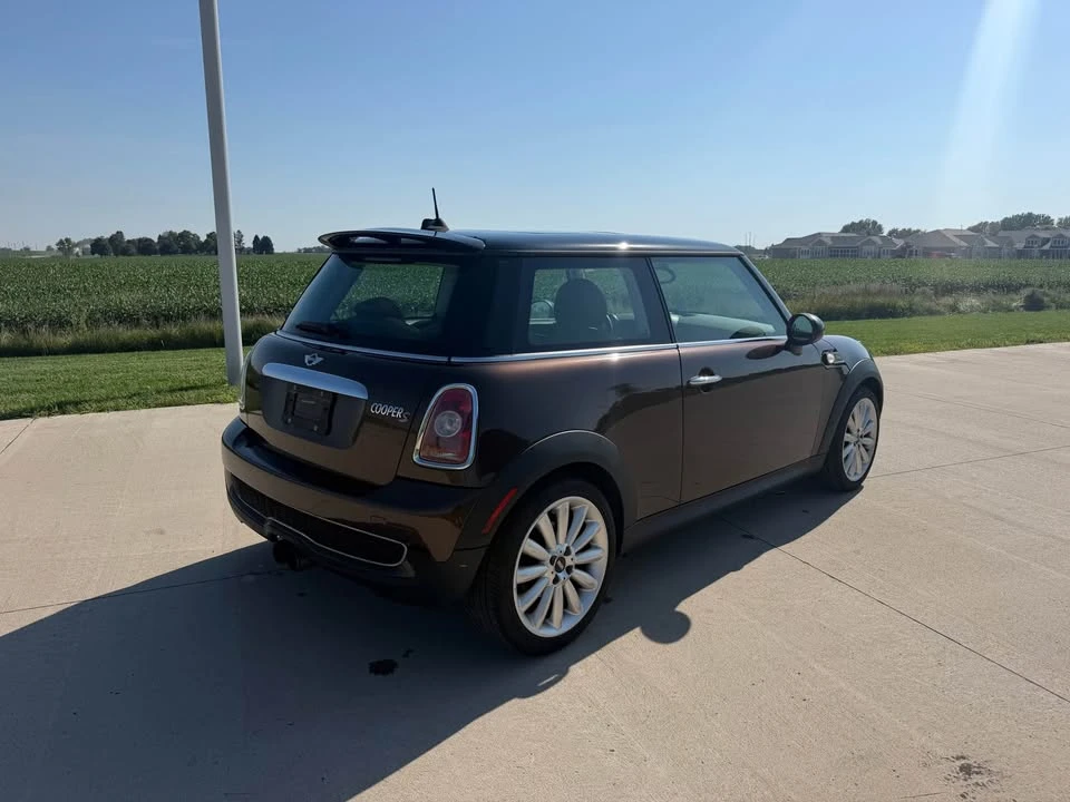 2010 Mini Mini 2nd Gen - Image 5 of 11
