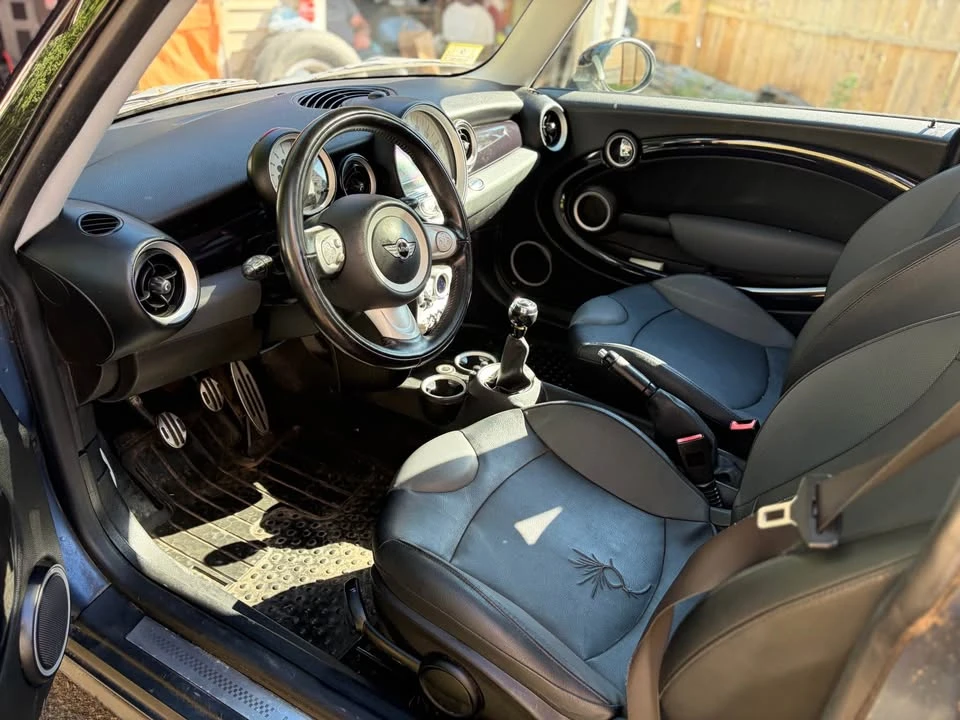 2010 Mini Mini 2nd Gen - Image 12 of 12