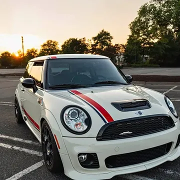 2010 MINI Hardtop Cooper S Hatchback 2D