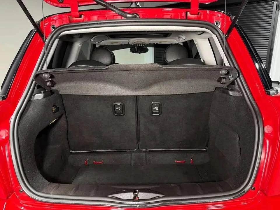 2010 Mini Mini 2nd Gen - Image 8 of 18