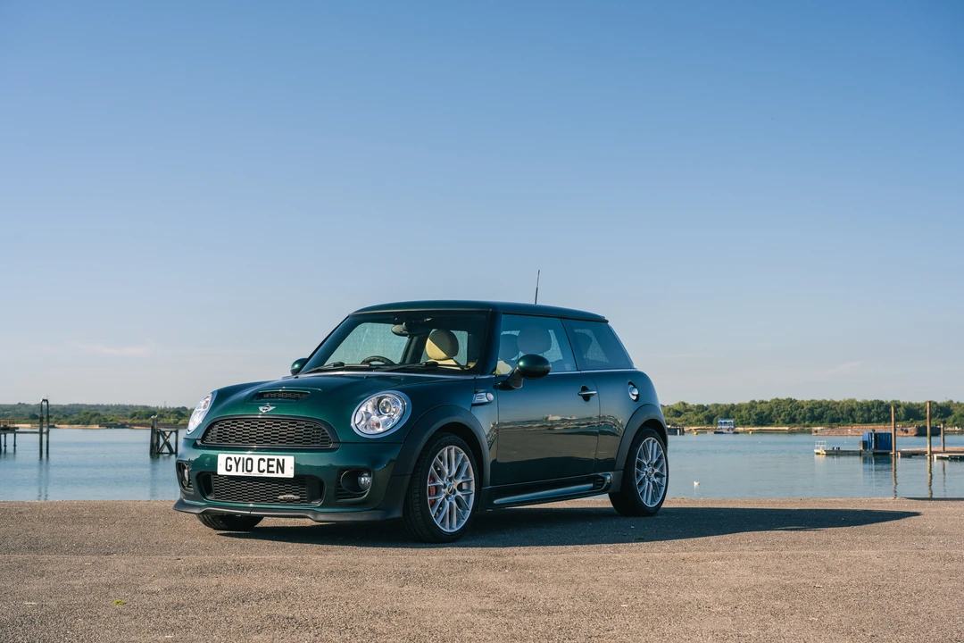 2010 Mini Mini John Cooper Works 2nd Gen - Image 3 of 31