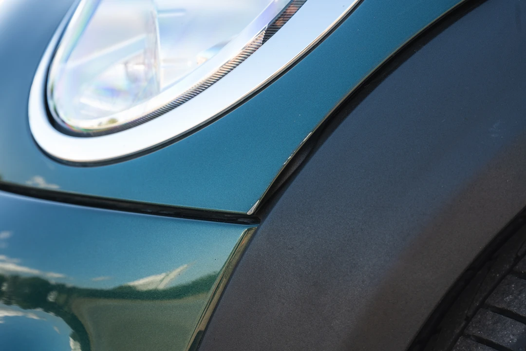 2010 Mini Mini John Cooper Works 2nd Gen - Image 21 of 31