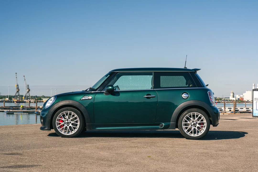 2010 Mini Mini John Cooper Works 2nd Gen - Image 4 of 31