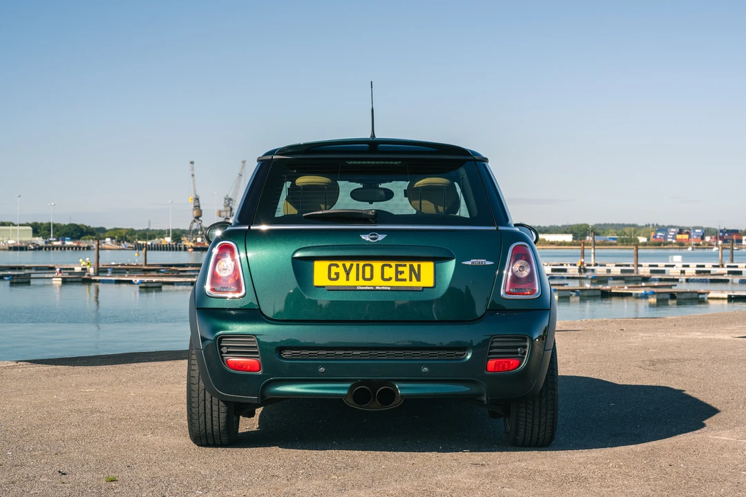 2010 Mini Mini John Cooper Works 2nd Gen - Image 6 of 31