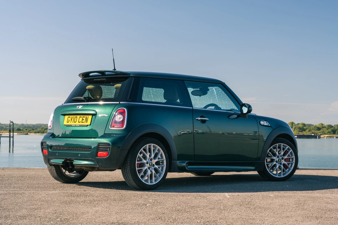 2010 Mini Mini John Cooper Works 2nd Gen - Image 7 of 31