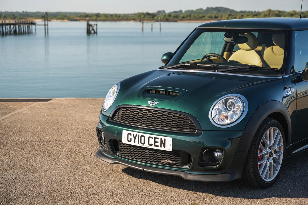 2010 Mini Mini John Cooper Works 2nd Gen - Image 25 of 31