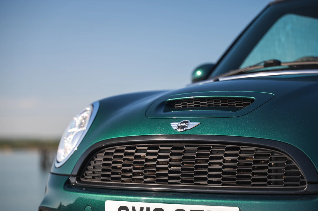 2010 Mini Mini John Cooper Works 2nd Gen - Image 28 of 31