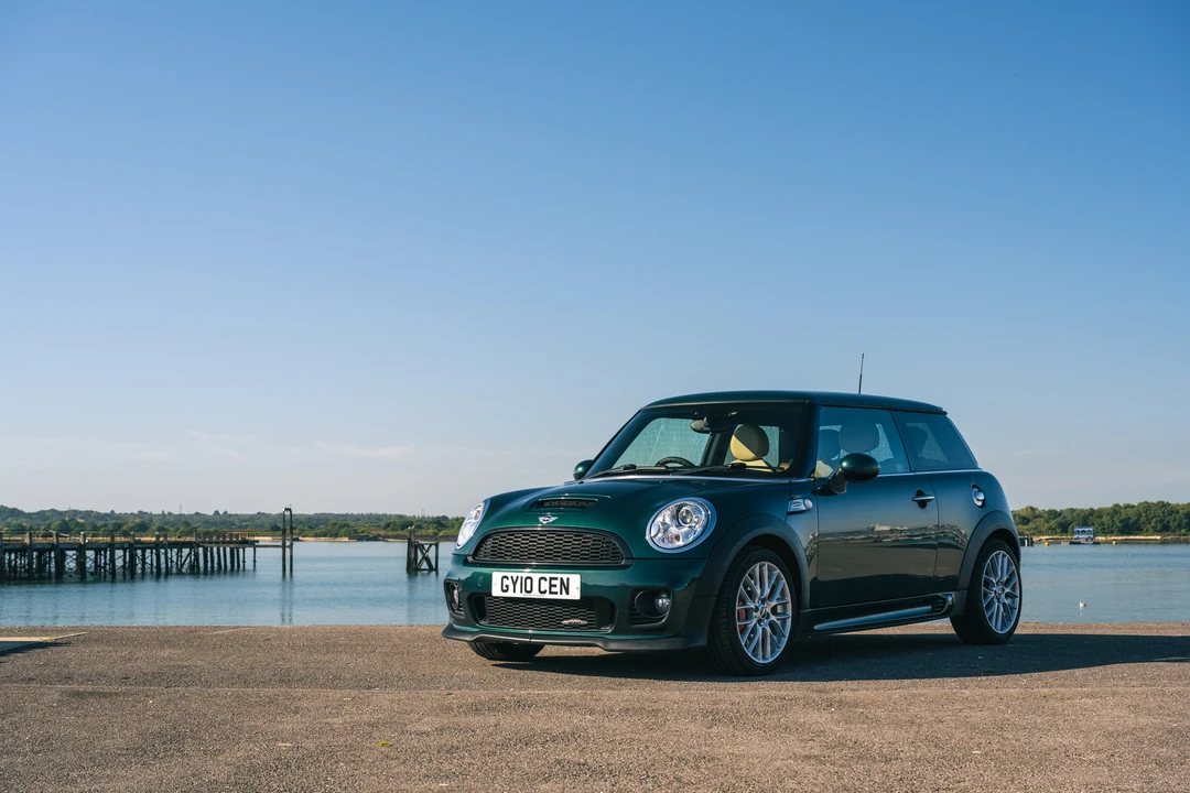 2010 Mini Mini John Cooper Works 2nd Gen - Image 12 of 31