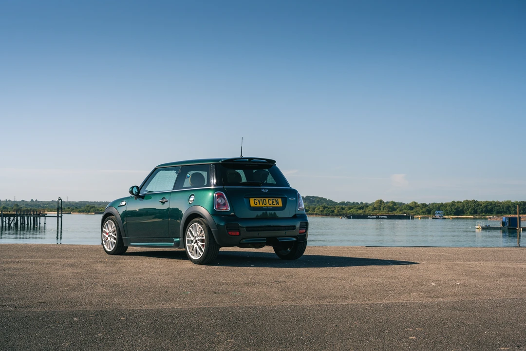 2010 Mini Mini John Cooper Works 2nd Gen - Image 15 of 31
