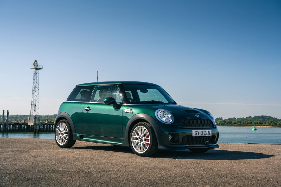 2010 Mini Mini John Cooper Works 2nd Gen - Image 9 of 31