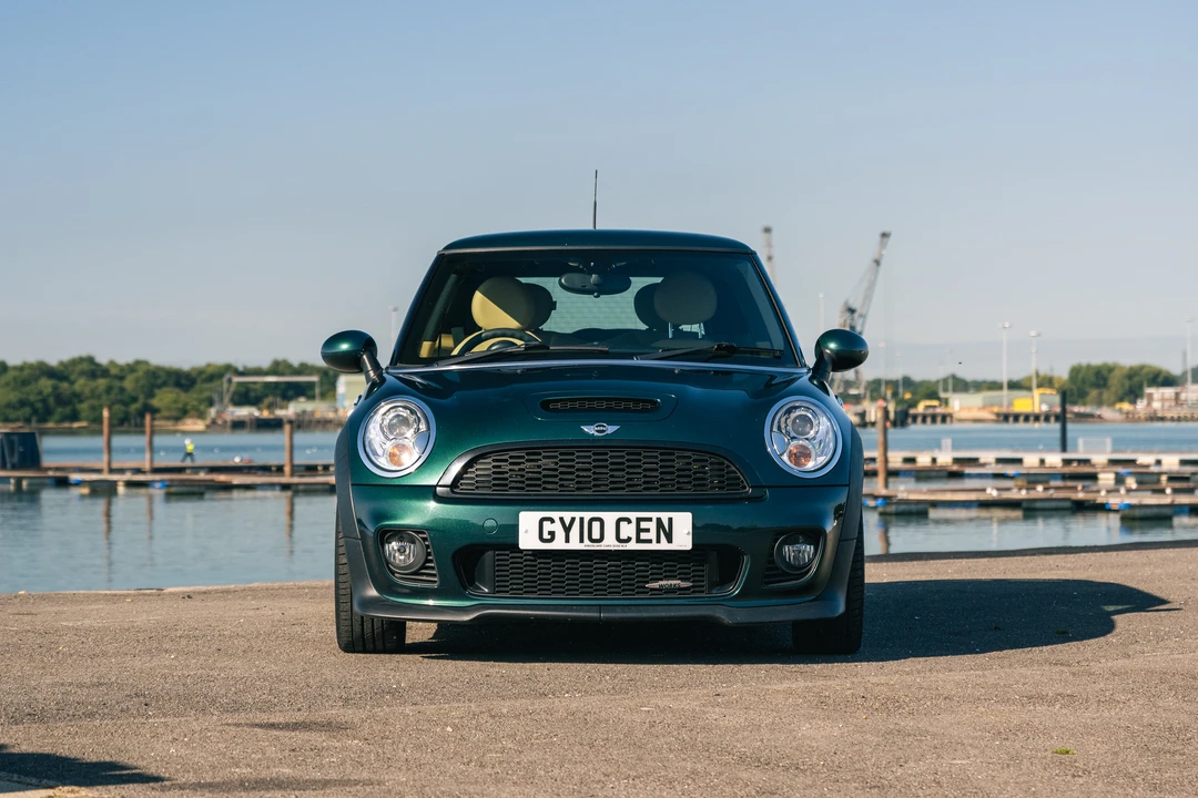 2010 Mini Mini John Cooper Works 2nd Gen - Image 10 of 31