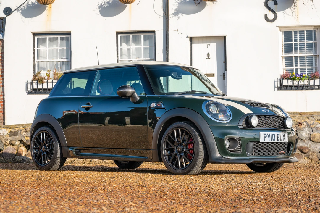 2010 Mini Mini John Cooper Works 2nd Gen - Image 3 of 31
