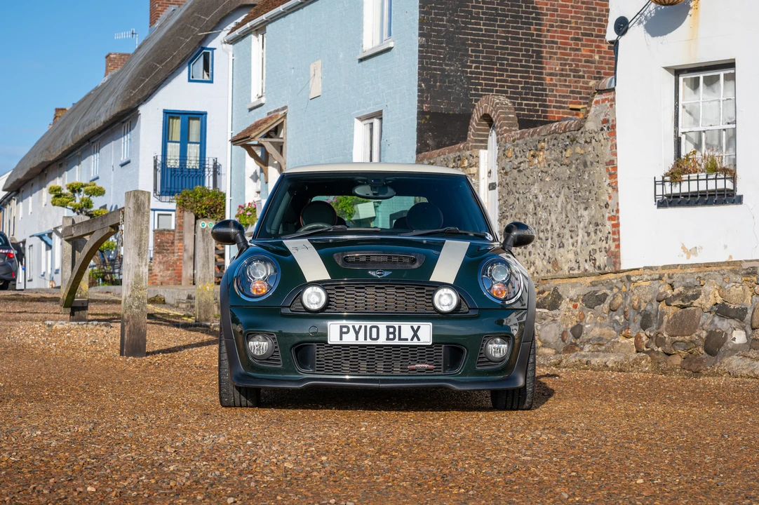 2010 Mini Mini John Cooper Works 2nd Gen - Image 4 of 31